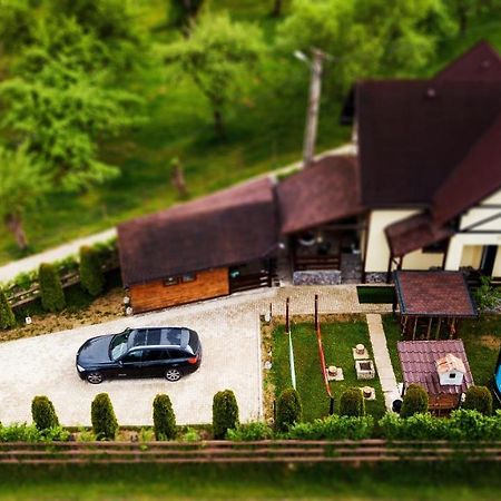 House Of Seasons Villa Törcsvár Kültér fotó