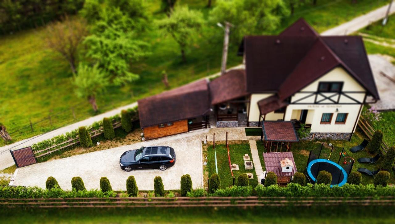 House Of Seasons Villa Törcsvár Kültér fotó